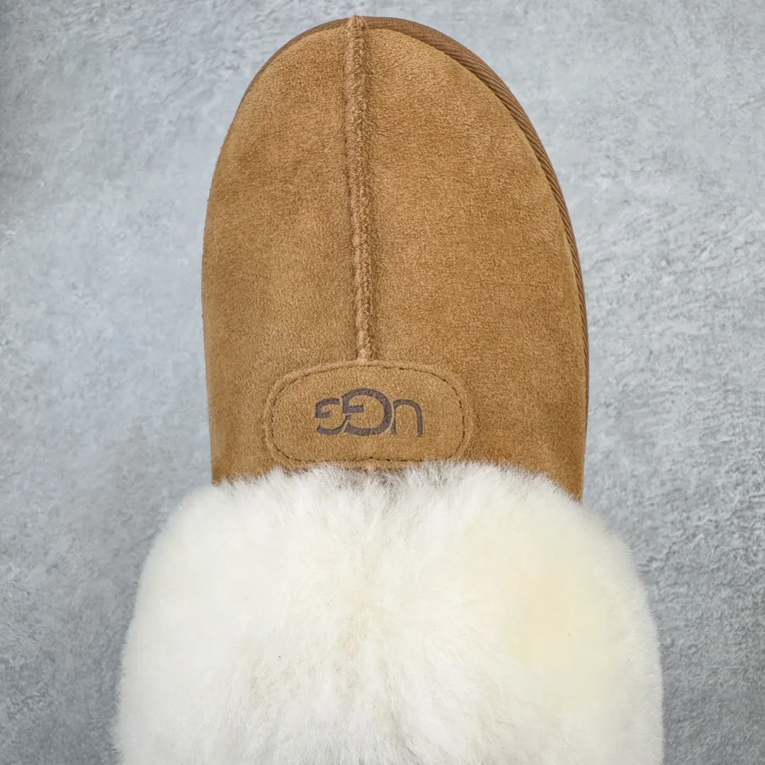 Pick up locally💰520UGG 4810 Tazite autumn and winter sheep fur integrated snow boots. All shoes are made of ZP. Longfeng A-grade Australian imported sheep fur integrated brand OEM production line. Fully follow the ZP process. OEM original pattern maker. Adhering to the principle of no original shoes and no development selection. Pay attention to every detail. The most authentic version on the market TREADLITE "Light Wing" technology outsole. Lightweight/durable/flexible/pile size: 35 36 37 38 39 40 Coding: by2936060